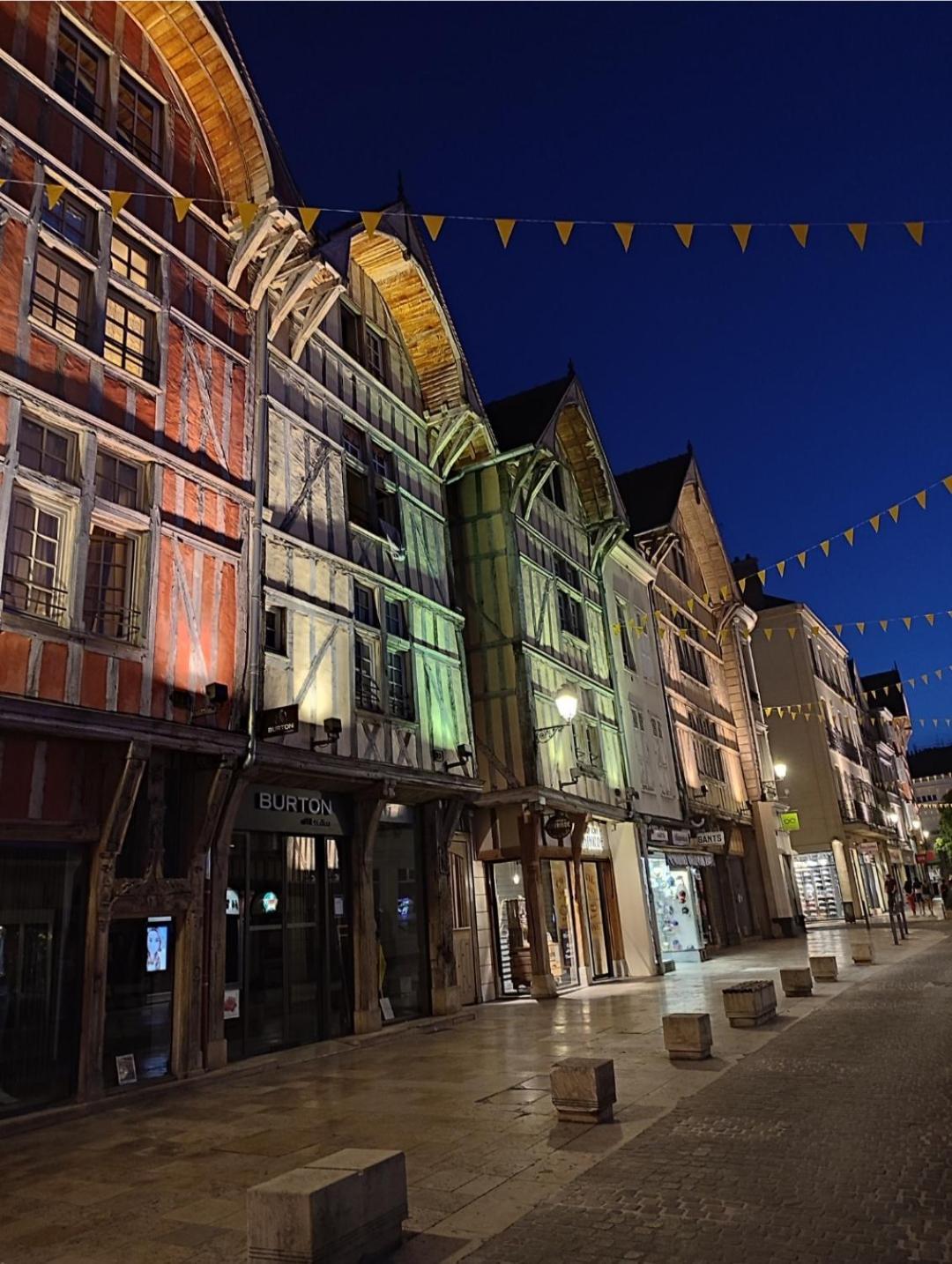 Appartement Cosy Tout Confort Troyes Exterior photo