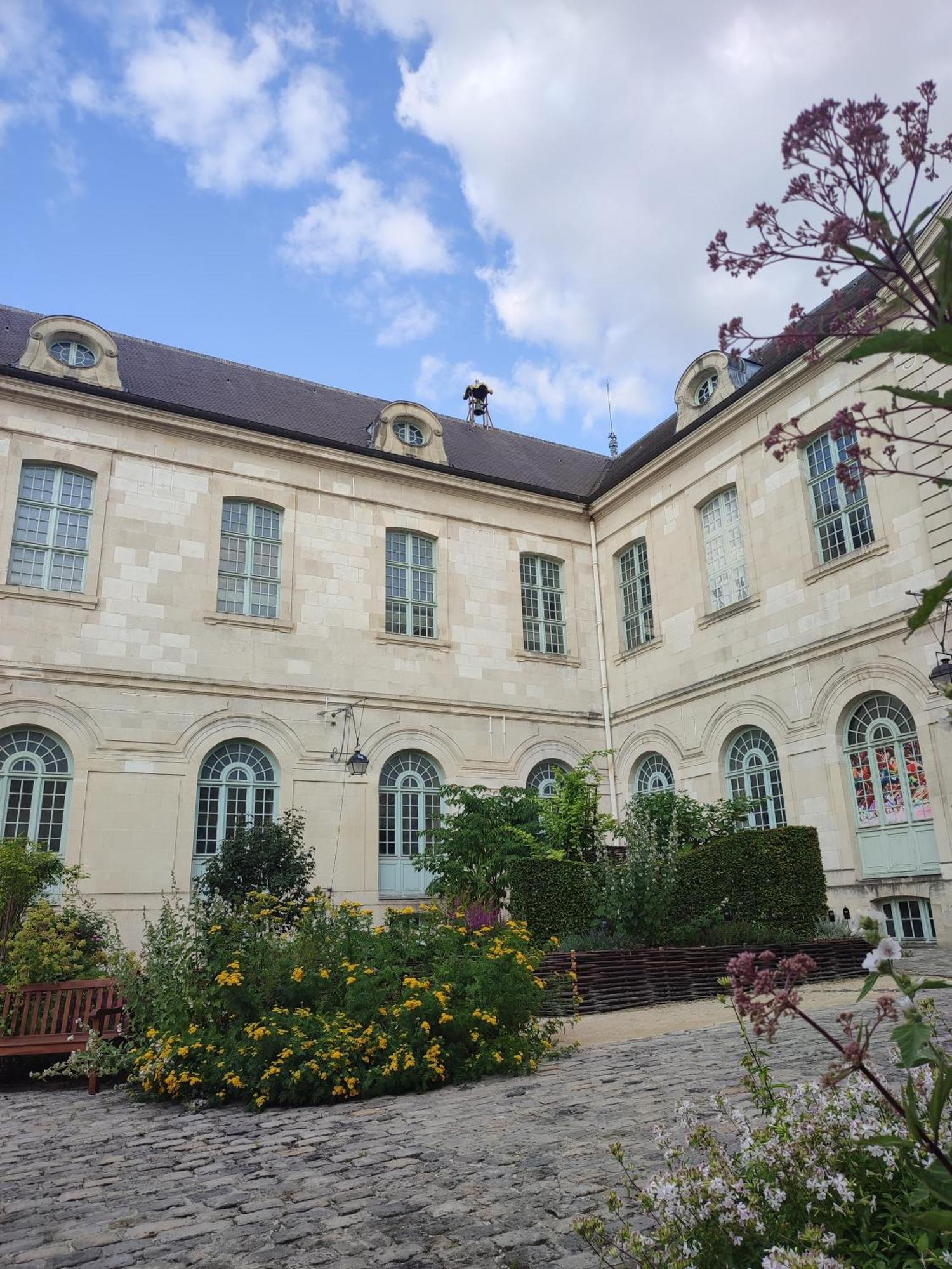 Appartement Cosy Tout Confort Troyes Exterior photo